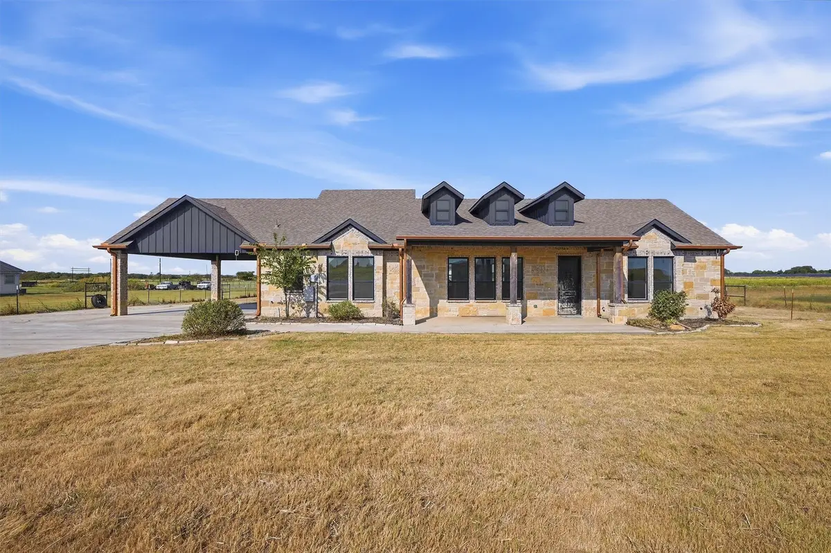 4009 Fm 901, Whitesboro, TX 76273 - #1