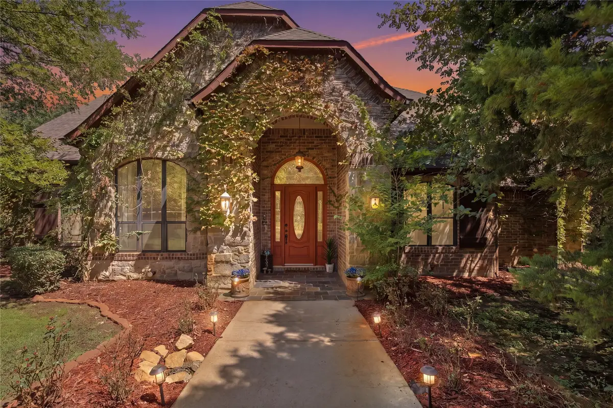 2050 E Oak Shores Drive, Cross Roads, TX 76227 - #1