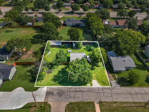 506 Alvarado Street, Mansfield, TX 76063