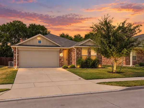 1520 Claireborne Court, Little Elm, TX 75068