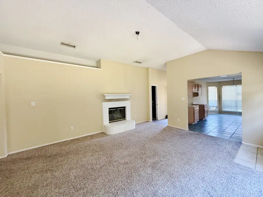 326 King Arthur Drive, Weatherford, TX 76086 - #2