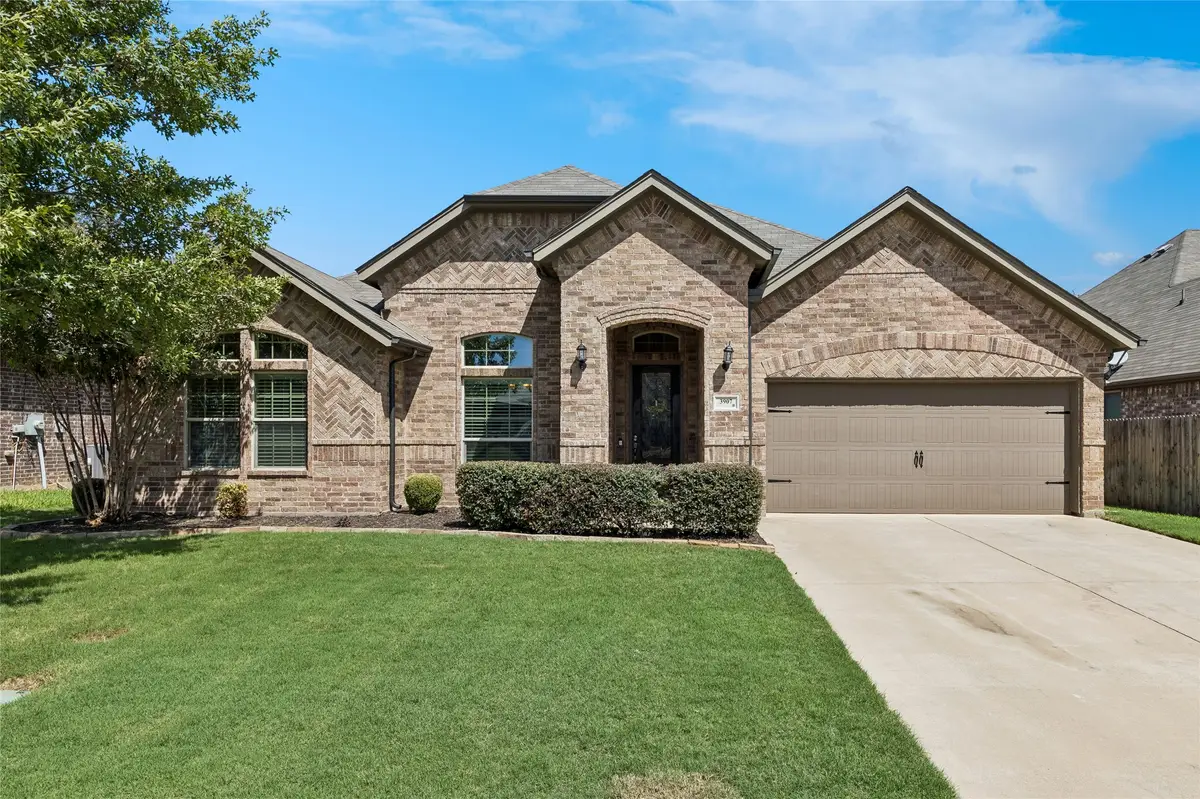 3907 Gentle Breeze Court, Arlington, TX 76017 - #1