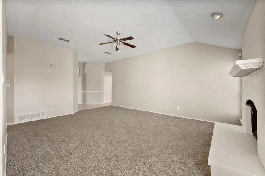 926 Tennis Villa Drive, Arlington, TX 76017 - #3