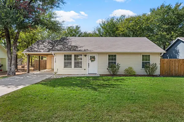 110 Shady Springs Drive, Runaway Bay, TX 76426