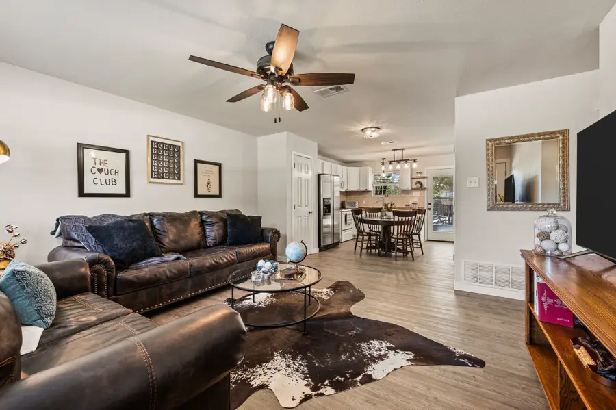 110 Shady Springs Drive, Runaway Bay, TX 76426 - #3