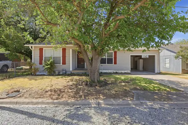 309 Elm Street, Whitesboro, TX 76273