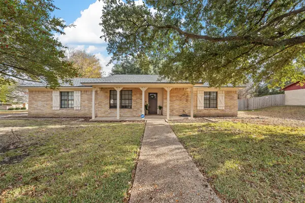 501 Aspen Incline Drive, Hewitt, TX 76643