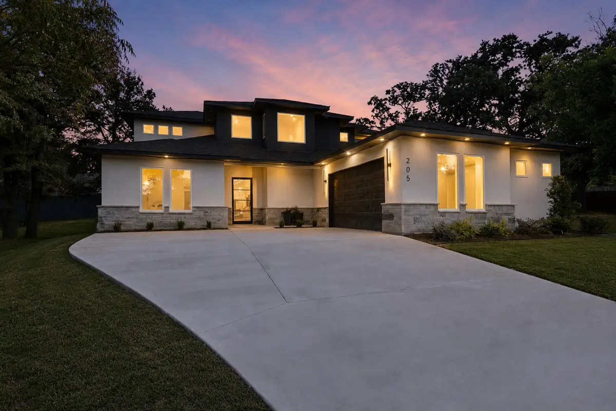 205 Familia Court, Azle, TX 76020 - #1