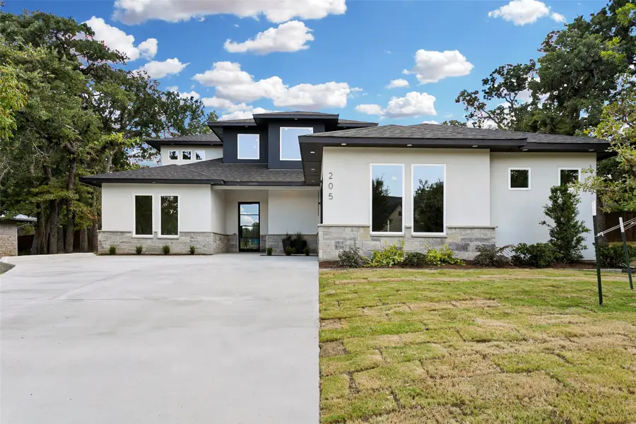 205 Familia Court, Azle, TX 76020 - #2