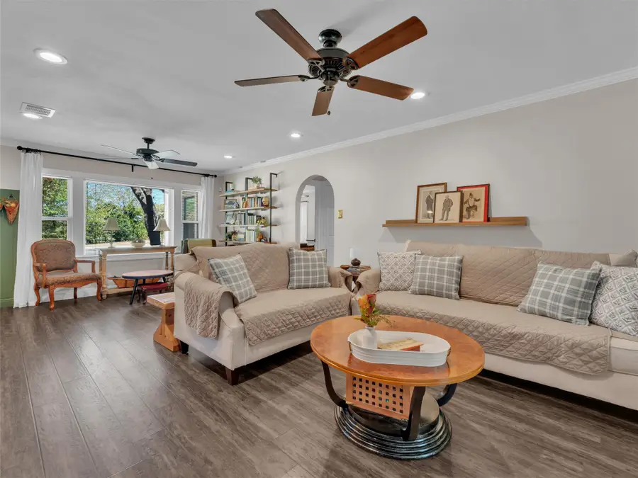 5400 Meadowbrook Drive, Fort Worth, TX 76112 - #2