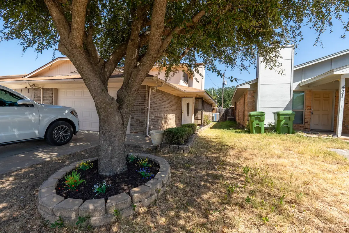 419 S Las Vegas Trail, White Settlement, TX 76108 - #1