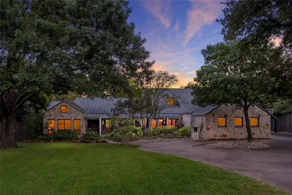11438 E Ricks Circle, Dallas, TX 75230