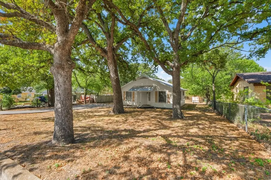 1309 N Elm Street, Weatherford, TX 76086 - #3