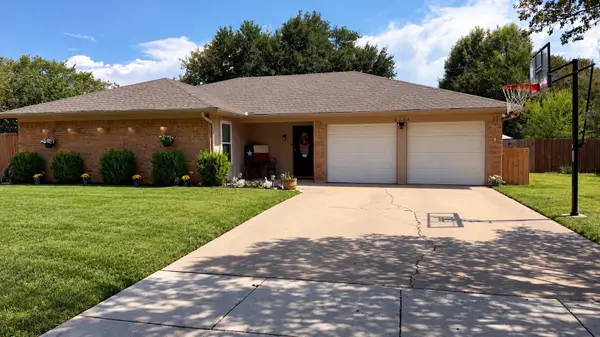 6216 Shirley Drive, North Richland Hills, TX 76180