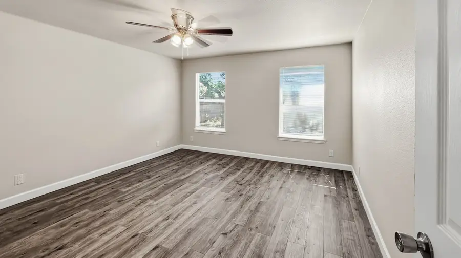 5108 Dallas Avenue, Fort Worth, TX 76112 - #3