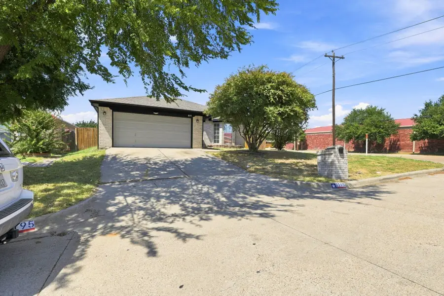 8195 Waterside Trail, Fort Worth, TX 76137 - #2