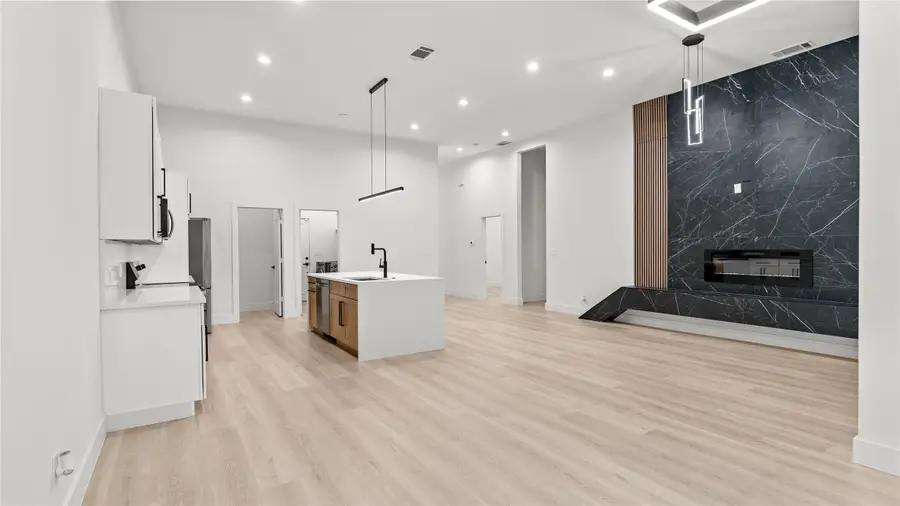 515 Dubois Avenue, Dallas, TX 75203 - #2