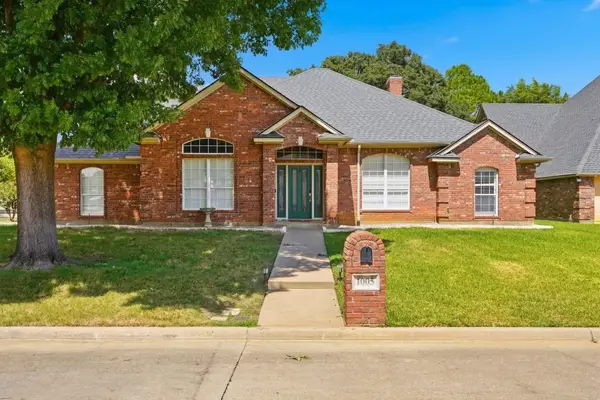 1005 Saint Andrews Drive, Mansfield, TX 76063