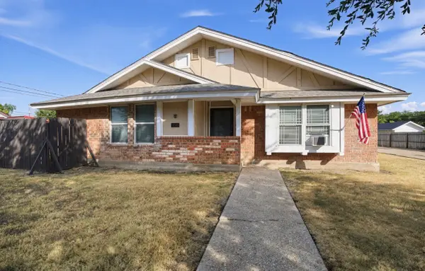 110 Kingsbury Way, Hewitt, TX 76643