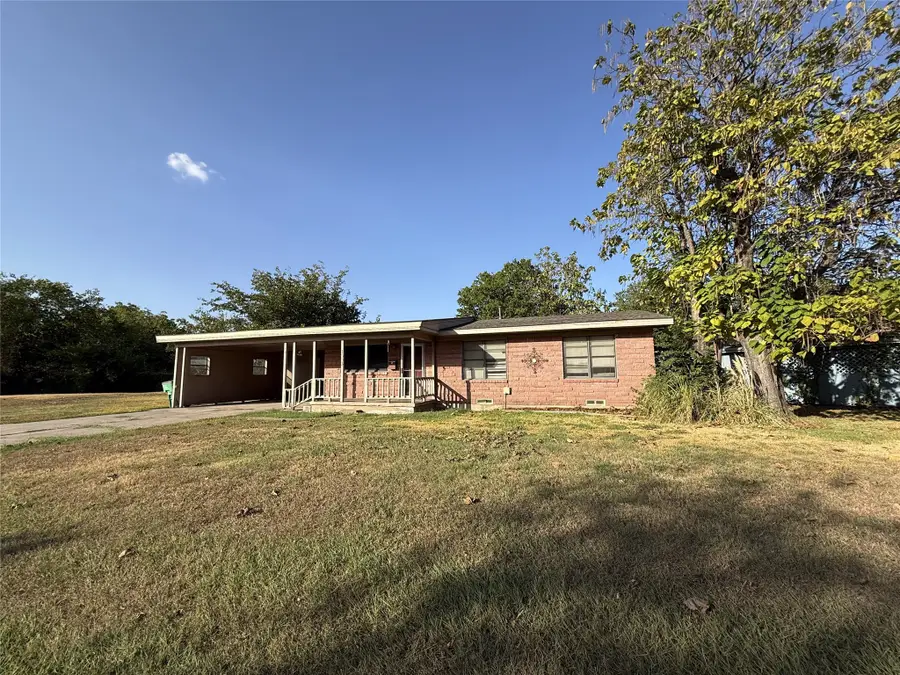 1603 Cherry Street, Gainesville, TX 76240 - #2