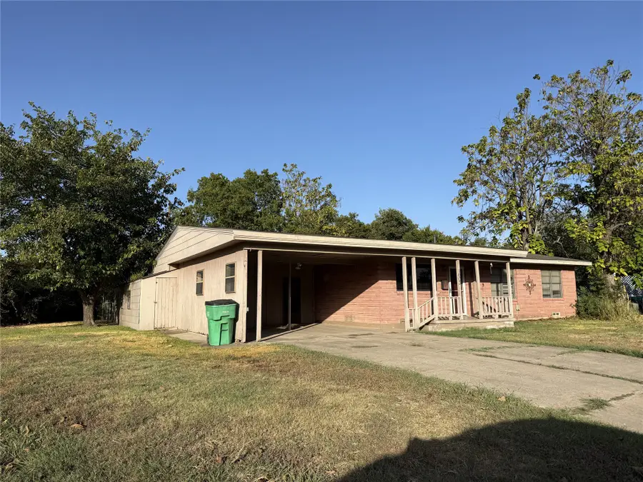 1603 Cherry Street, Gainesville, TX 76240 - #3