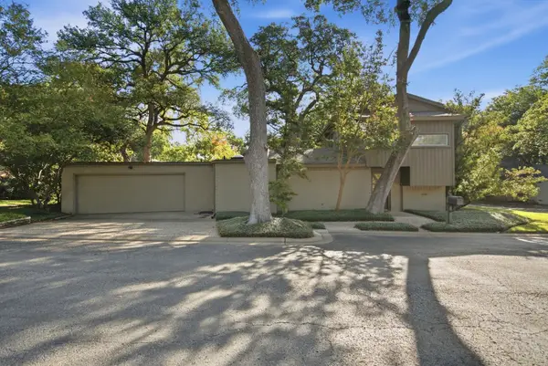 6128 Plum Valley Place, Fort Worth, TX 76116