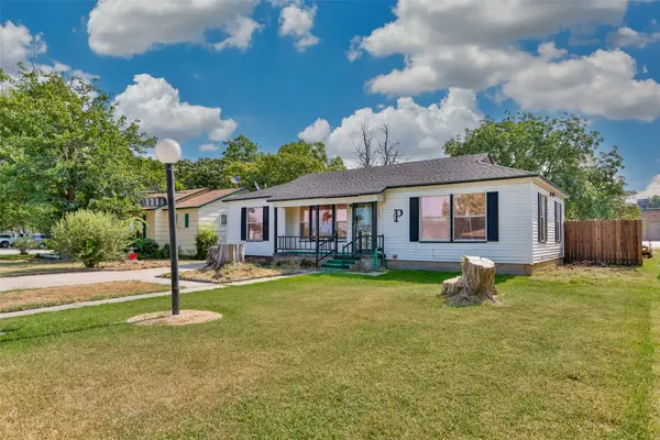 1206 N Morris Street, Gainesville, TX 76240