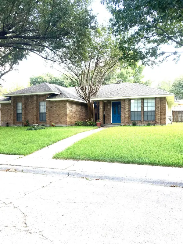 509 Wisterglen Drive, DeSoto, TX 75115