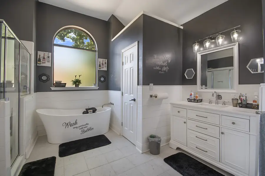 101 Boulder Creek Drive, Desoto, TX 75115 - #2