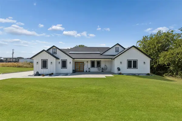 5404 Harrys Place, Fort Worth, TX 76126