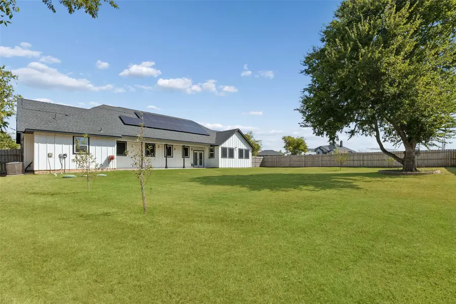 5404 Harrys Place, Fort Worth, TX 76126 - #2