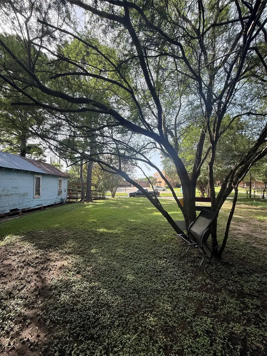 1226 Leake Street, Navasota, TX 77868 - #3
