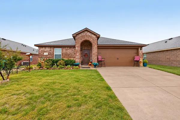 728 Meadow Creek Lane, Royse City, TX 75189