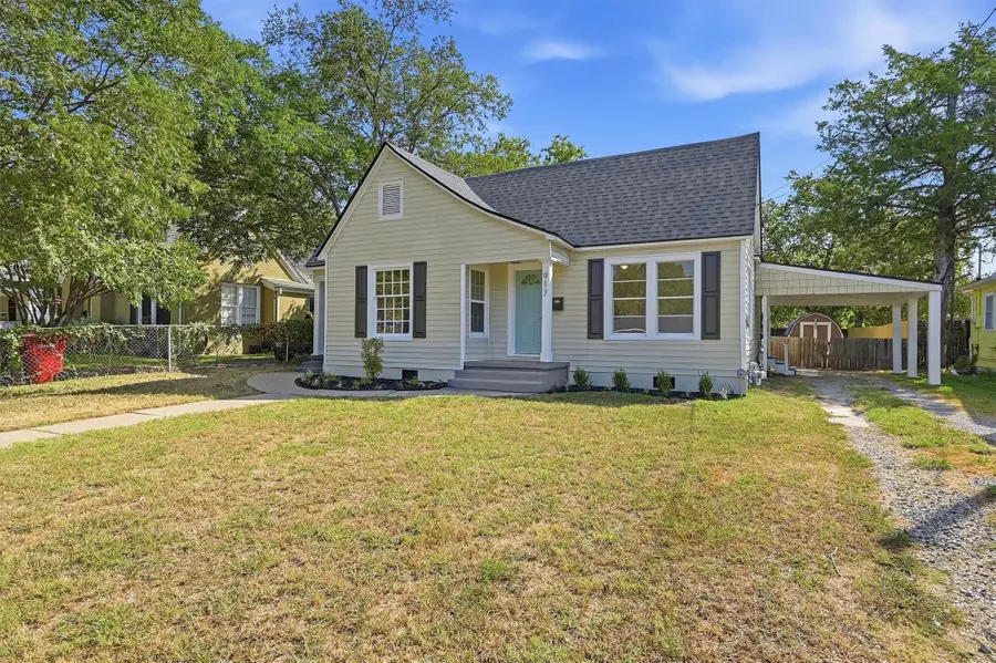 917 N Woods Street, Sherman, TX 75092 - #3