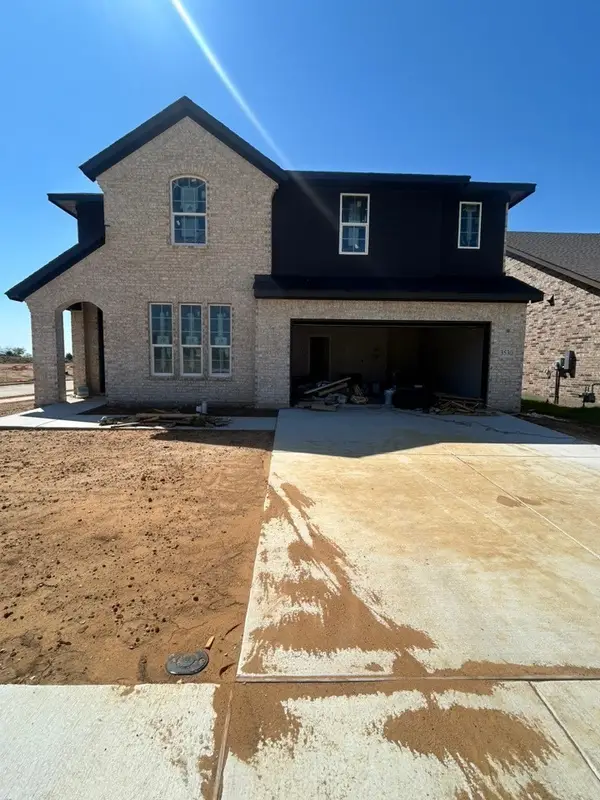 3530 Helena Street, Gainesville, TX 76240