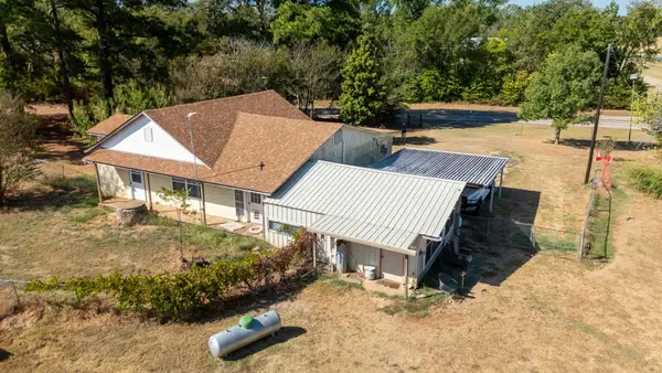 377 Fm 1521, Pittsburg, TX 75686