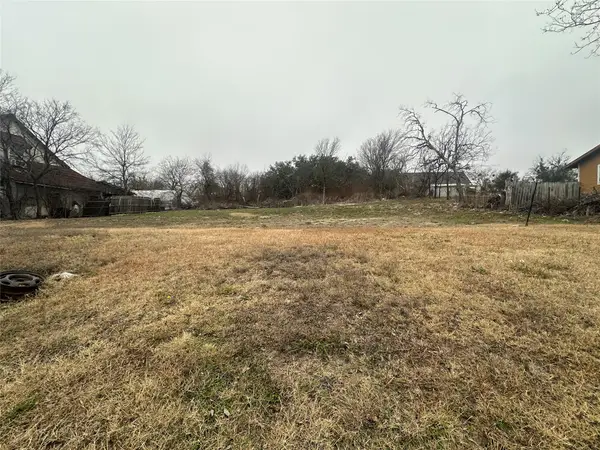 408 Cedar Street, Hico, TX 76457