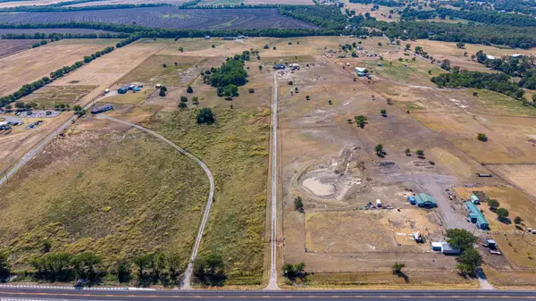 11714 Fm 697, Whitewright, TX 75491