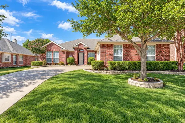 2309 Trickling Creek Drive, Garland, TX 75041