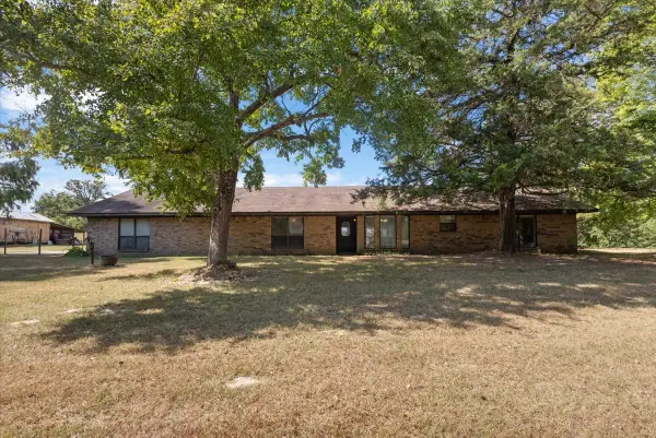 102 Private Road 3174, Gilmer, TX 75644