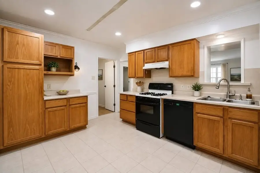 1914 Del Oak Drive, Mesquite, TX 75149 - #3
