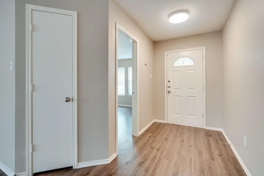 1901 Foxfield, Justin Roanoke, TX 76247 - #3