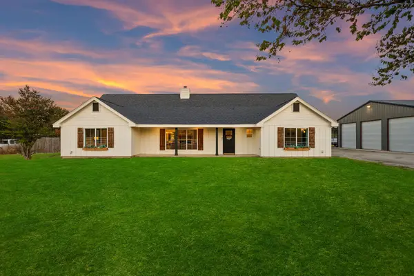 9400 Dickson Road, Fort Worth, TX 76179