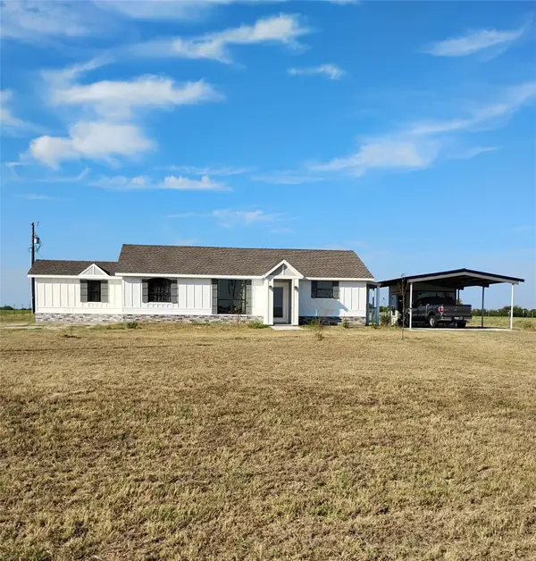 1999 County Road 3103, Edgewood, TX 75117