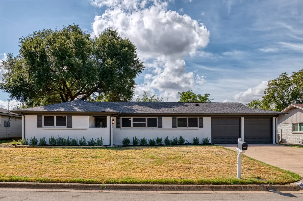 417 Fieldwood Terrace, Hurst, TX 76053 - #1