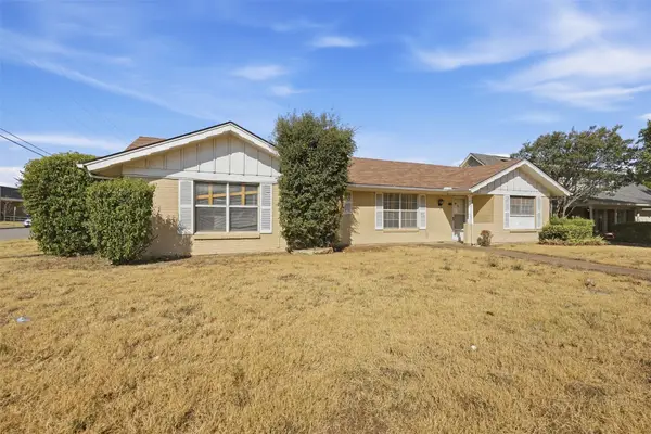 5682 Worrell Drive, Fort Worth, TX 76133