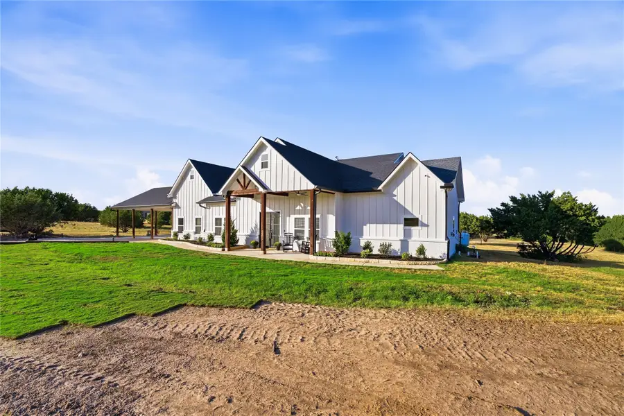1045 Augustus Court, Rio Vista, TX 76093 - #2