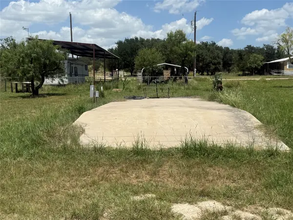 253 N Lakeside Circle, May, TX 76857