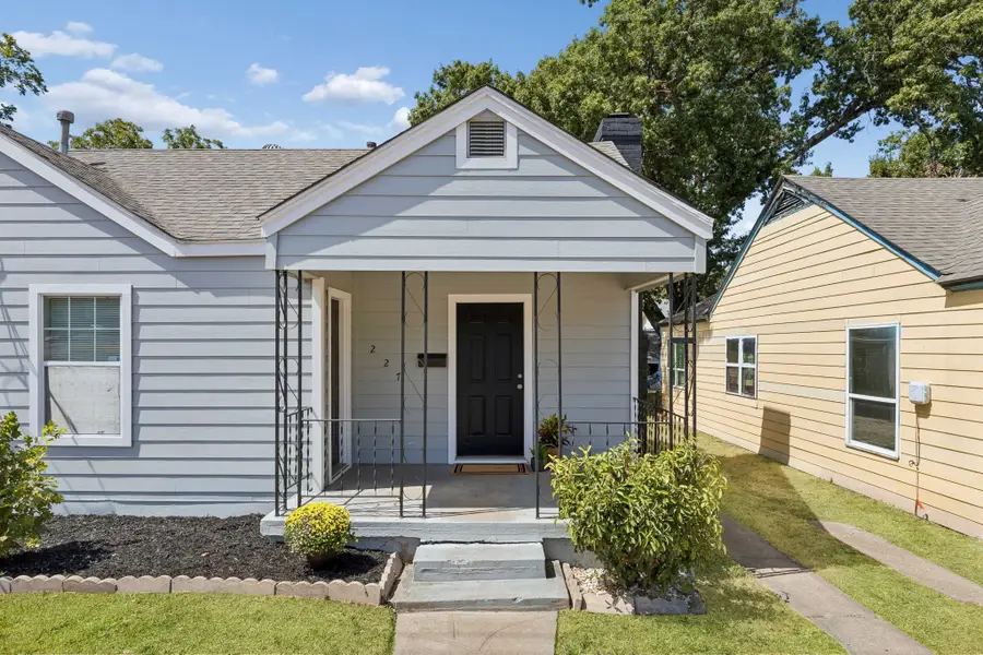 227 S Hampton Road, Dallas, TX 75208 - #2