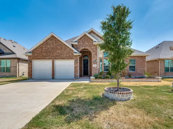 10623 Cherry Tree Way, Grand Prairie, TX 76065